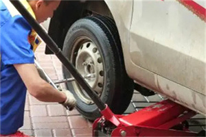 蓝田附近拖车24小时服务热线电话